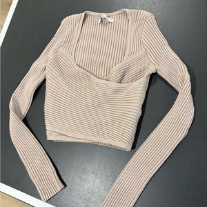 Abercrombie & Fitch Ribbed Long Sleeve Crop Top in Taupe